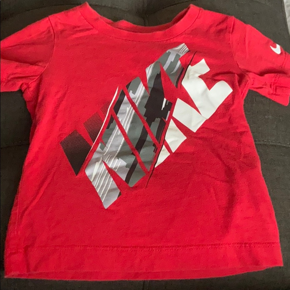 Nike tshirt